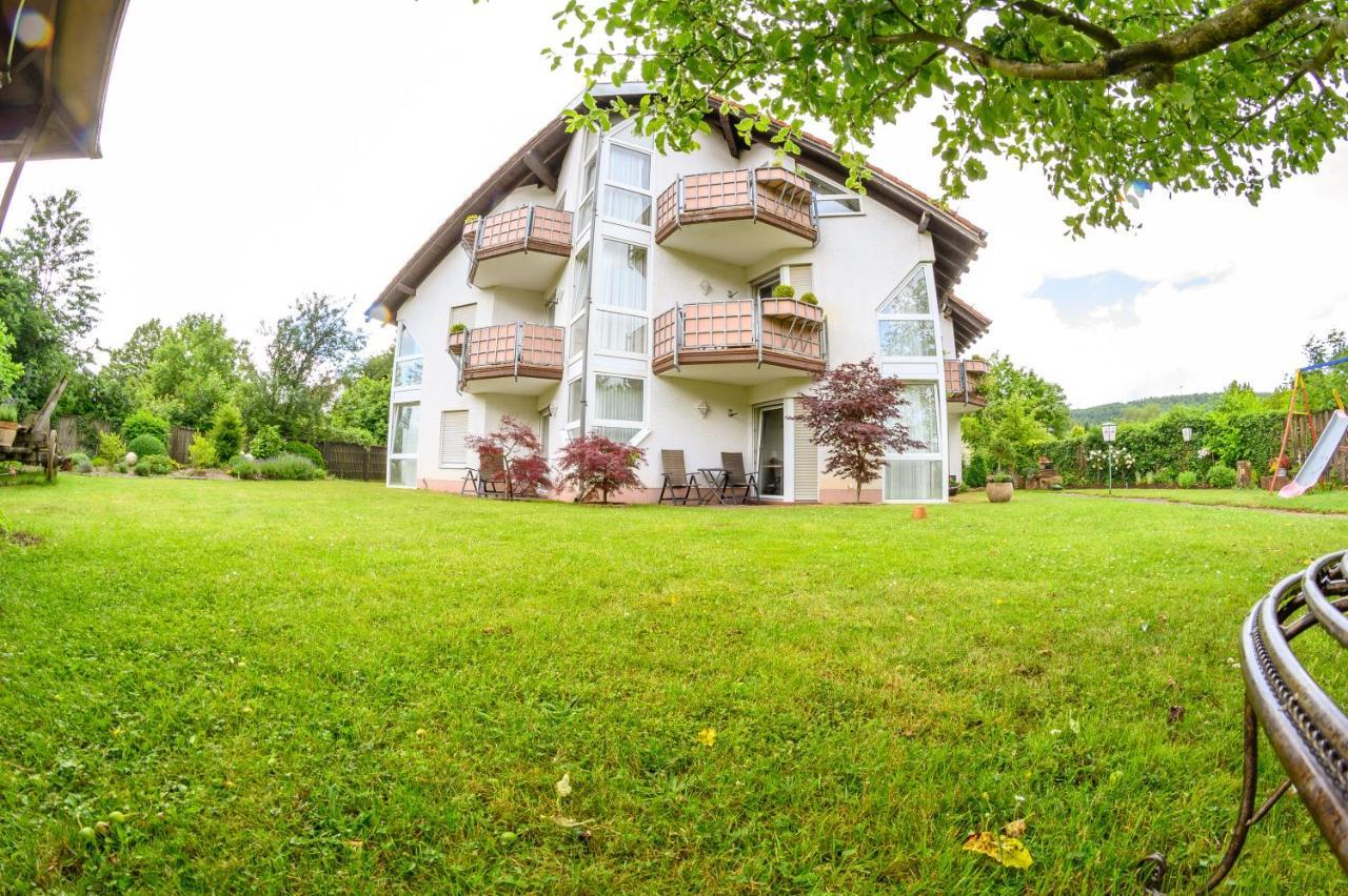 Hotel- Restaurant Zum Schwan Waldfischbach-Burgalben Exteriér fotografie